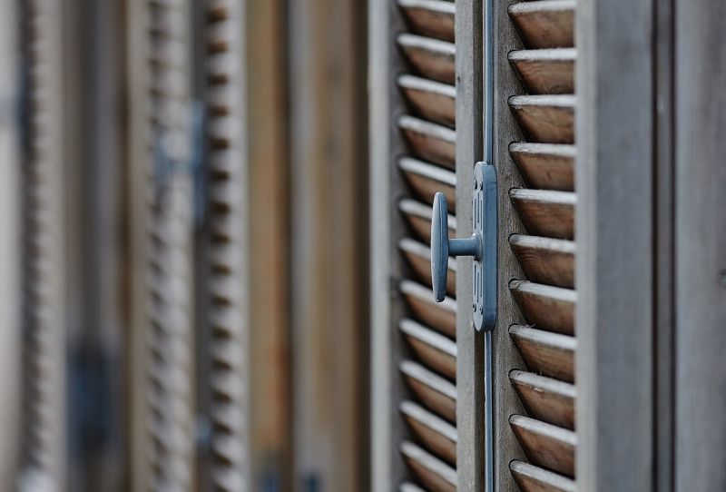 Shutter Handle Repair in Kansas City, MO